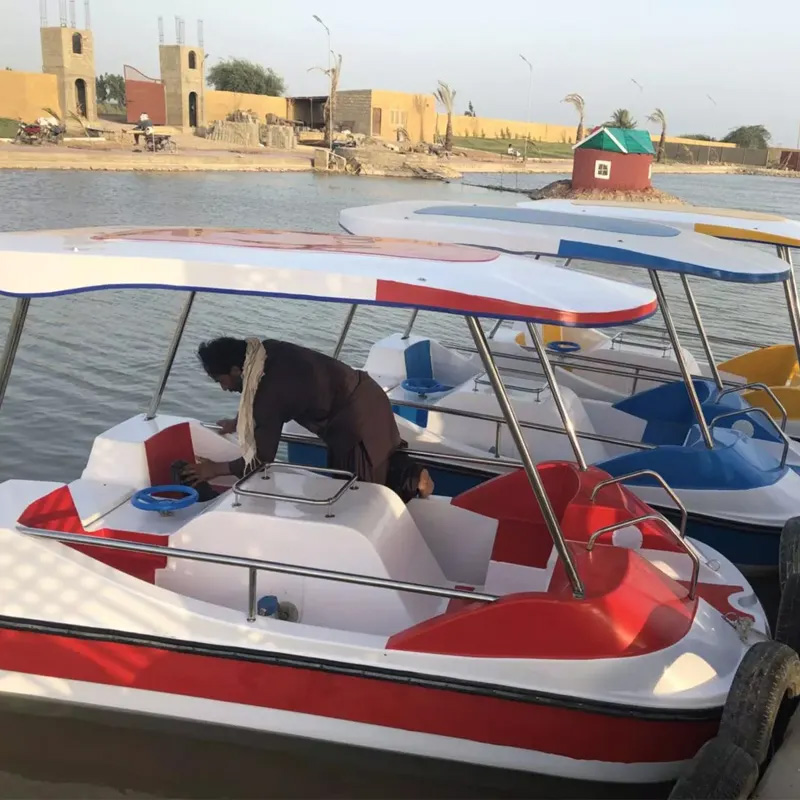 Fiberglass 4 seat Normal Pedal boat FLPB-40001